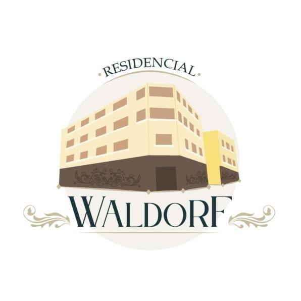 Residencial Waldorf Bed & Breakfast Lima Bagian luar foto